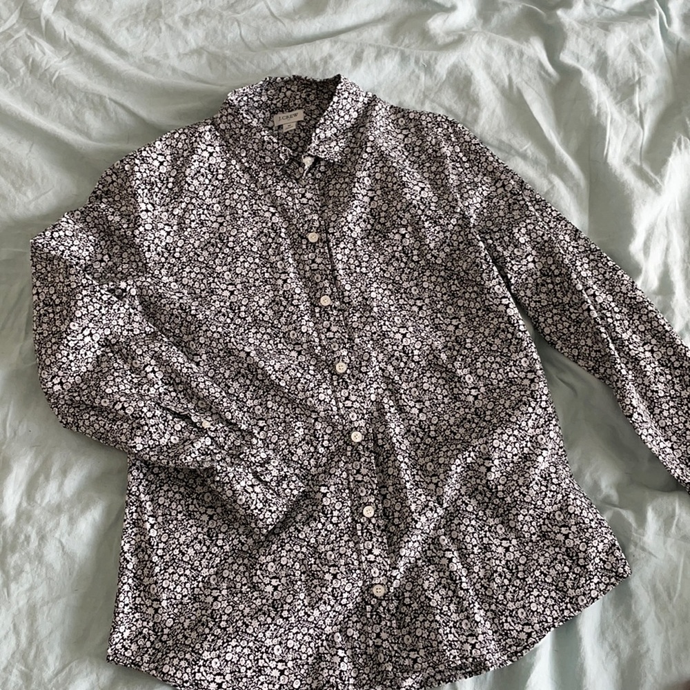 Black and white floral button down